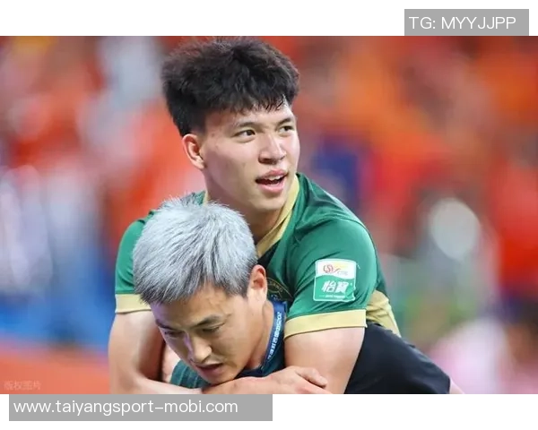 回顾2023中国足球赛季值得铭记的球员王钰栋吴曦等人表现精彩